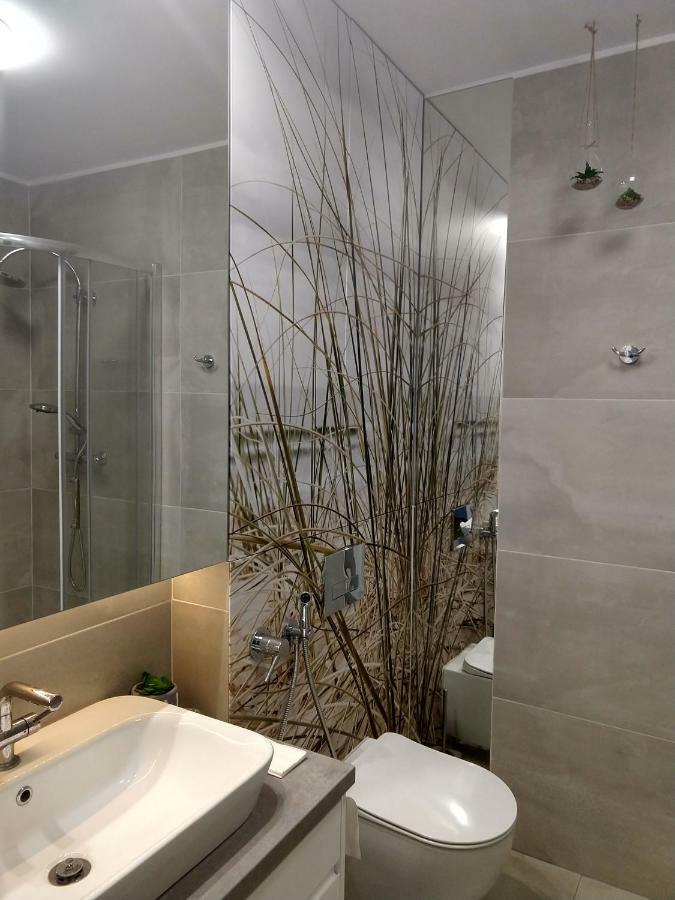 Apartament Fala-Miodowy Dom Kołobrzeg Esterno foto